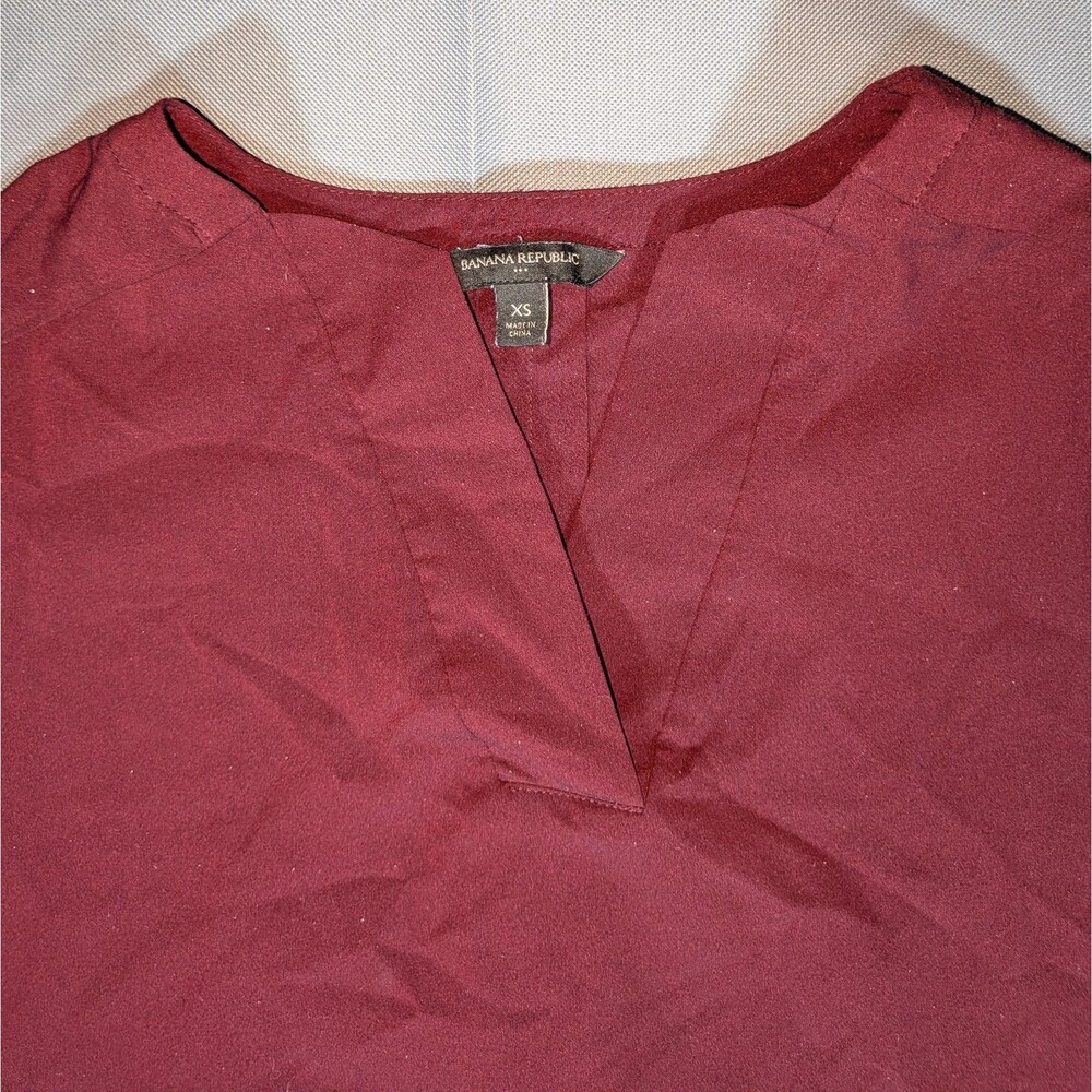 Banana Republic Women's Maroon Sleeveless Top Size XS - Picture 2 of 7